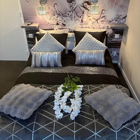 L'oree Des Reves Et Des Mets Bed and Breakfast 3*